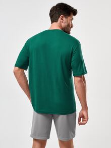 Manfinity Men Letter Graphic Tee & Seam Front Shorts Set - Dark Green - View 2