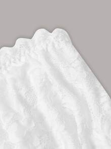 Romantic White Plus Size Lace Strapless Bralette With Slight Stretch Fabric - White - View 3