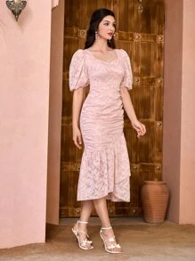 Modelyn 提花雞心領口泡泡袖褶邊荷葉邊洋裝 - 珊瑚粉 - 查看 3