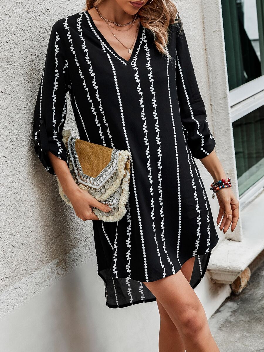SHEIN LUNE 條紋印花捲邊袖高低下擺直筒連衣裙不附腰帶 - 黑與白 - 查看 1
