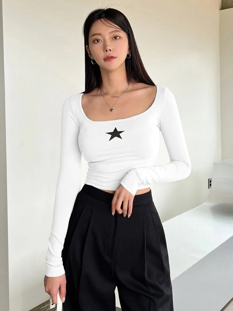Star Print Scoop Neck Crop Tee