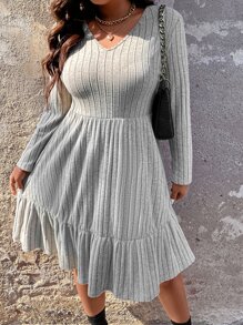 SHEIN LUNE Plus V Neck Ruffle Hem Dress - Light Grey - View 5