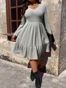 SHEIN LUNE Plus V Neck Ruffle Hem Dress - Light Grey - View 6