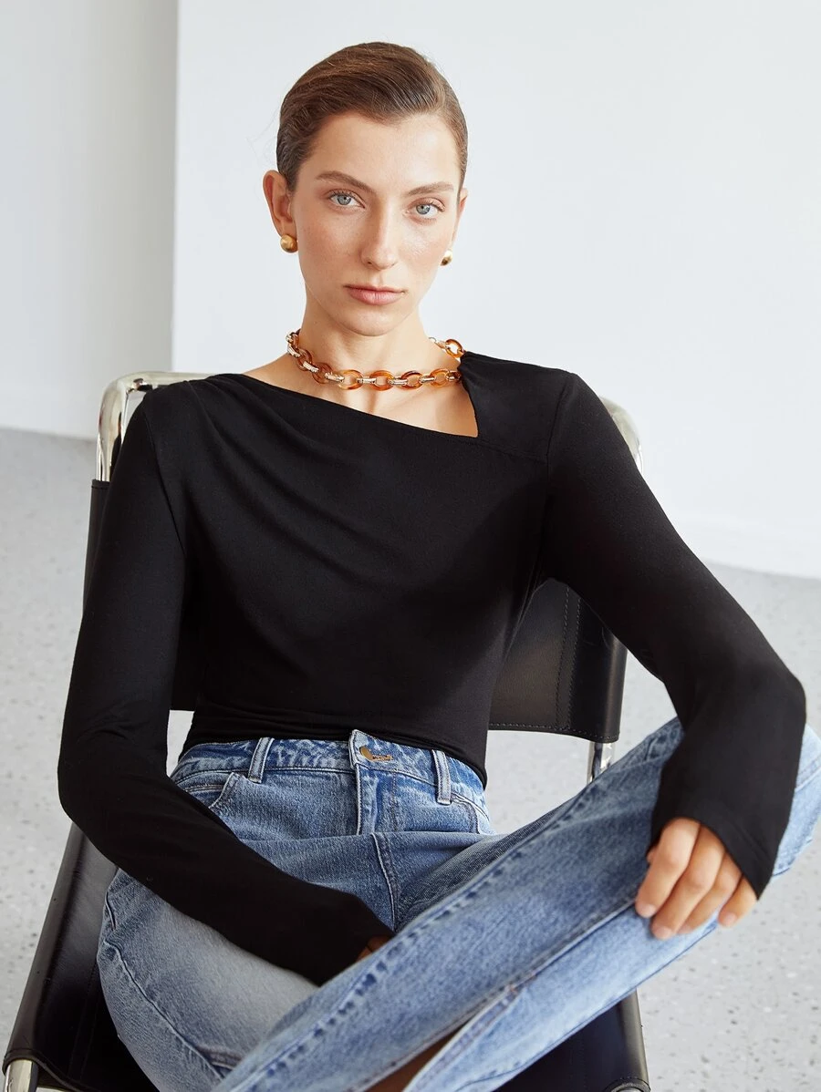 MOTF PREMIUM CHAIN-NECK TOP - Black - View 2