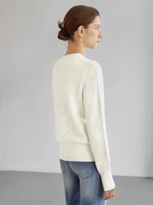 MOTF PREMIUM Áo Len Họa Tiết Len - Màu be - Xem 8