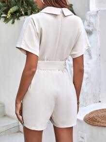 SHEIN Frenchy 西裝領斜口袋腰帶襯衫連體短褲 - 米色 - 查看 2