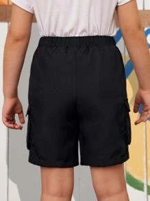 SHEIN 小男童字母補丁細節翻蓋口袋短褲