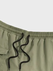 Manfinity VCAY Men Letter Graphic Flap Pocket Buckled Drawstring Waist Cargo Shorts - Army Green - View 4