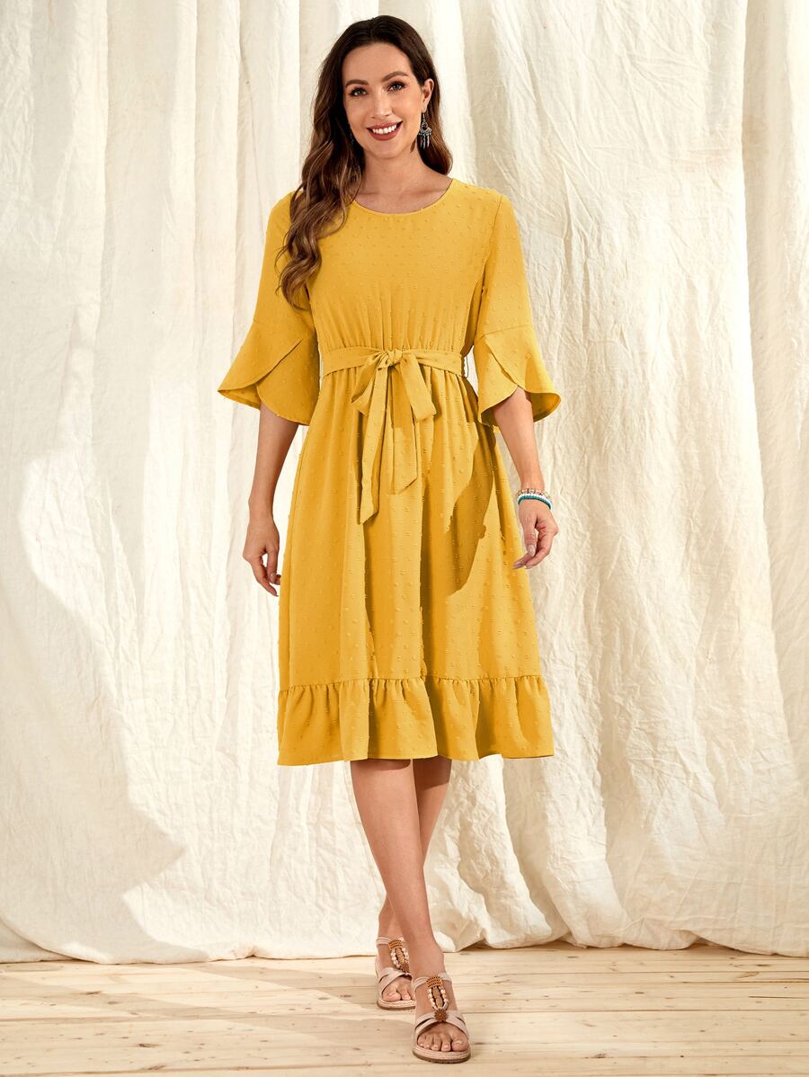 EMERY ROSE Vestido con cinturón de manga con volante bajo con fruncido - Amarillo - Ver 1