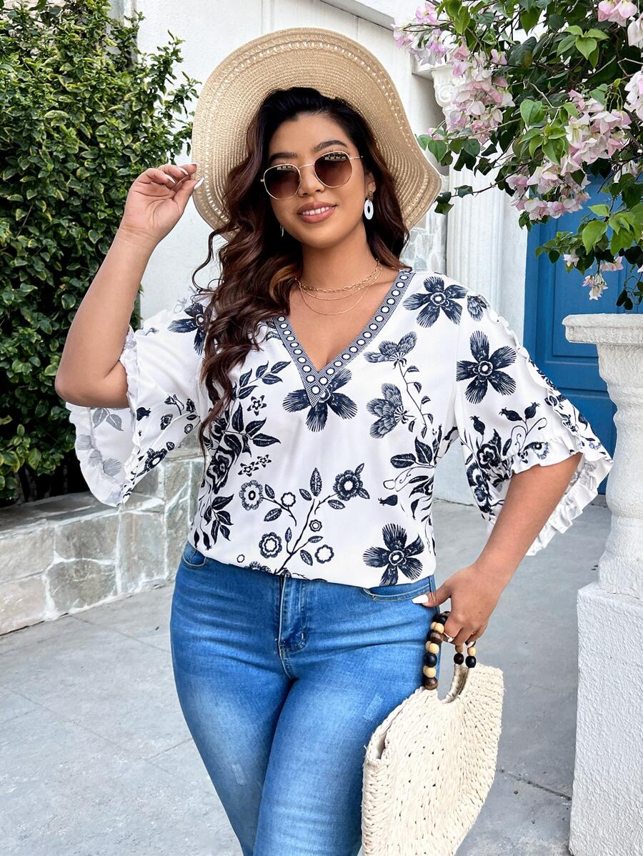 SHEIN Holidaya Plus Floral Print Flounce Sleeve Blouse - Blue and White - View 1
