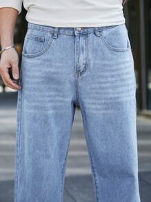 Manfinity Hypemode Men Straight Leg Jeans - Light Wash - View 7