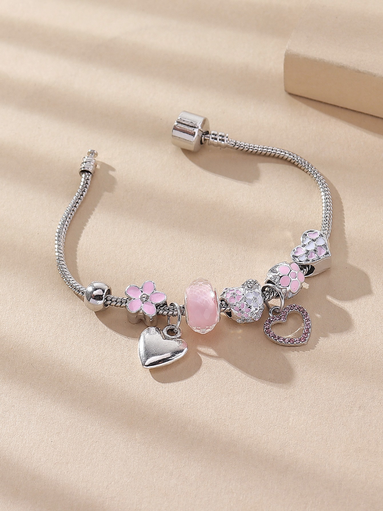 Flower decor bracelet