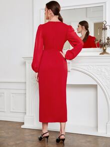 Modelyn Váy chữ A tay loe cài nút phía trước màu đỏ tía - Màu Đỏ Sâu - Xem 2