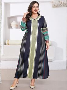 Al Najma 大碼條紋和幾何圖案連衣裙 - 彩色 - 查看 3