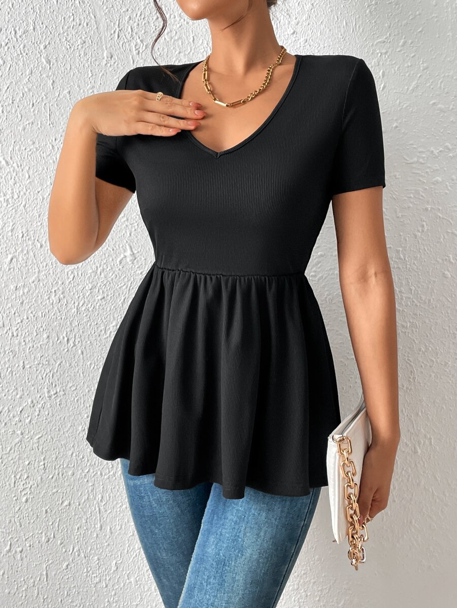 SHEIN Frenchy 素色荷葉邊T恤 - 黑色 - 查看 1