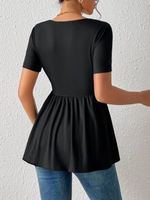 SHEIN Frenchy 素色荷葉邊T恤 - 黑色 - 查看 2