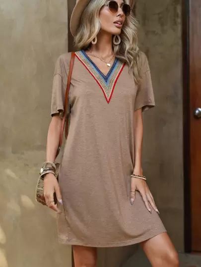 SHEIN LUNE Contrast Tape Drop Shoulder Tee Dress