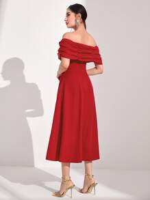 Modelyn 一字肩撞色滾邊洋裝 - 紅色 - 查看 2