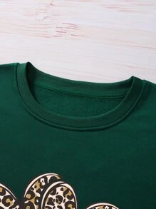 SHEIN LUNE Plus Heart & Letter Graphic Sweatshirt - Dark Green - View 3