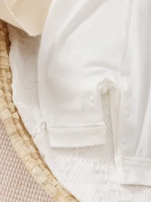 SHEIN Baby Girl Peter Pan Collar Button Front Jumpsuit & Accessory Hat - White - View 5