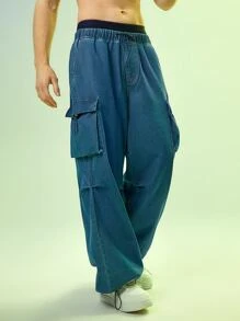 Manfinity RebelGame Men Cotton Flap Pocket Cargo Jeans - Medium Wash - View 6