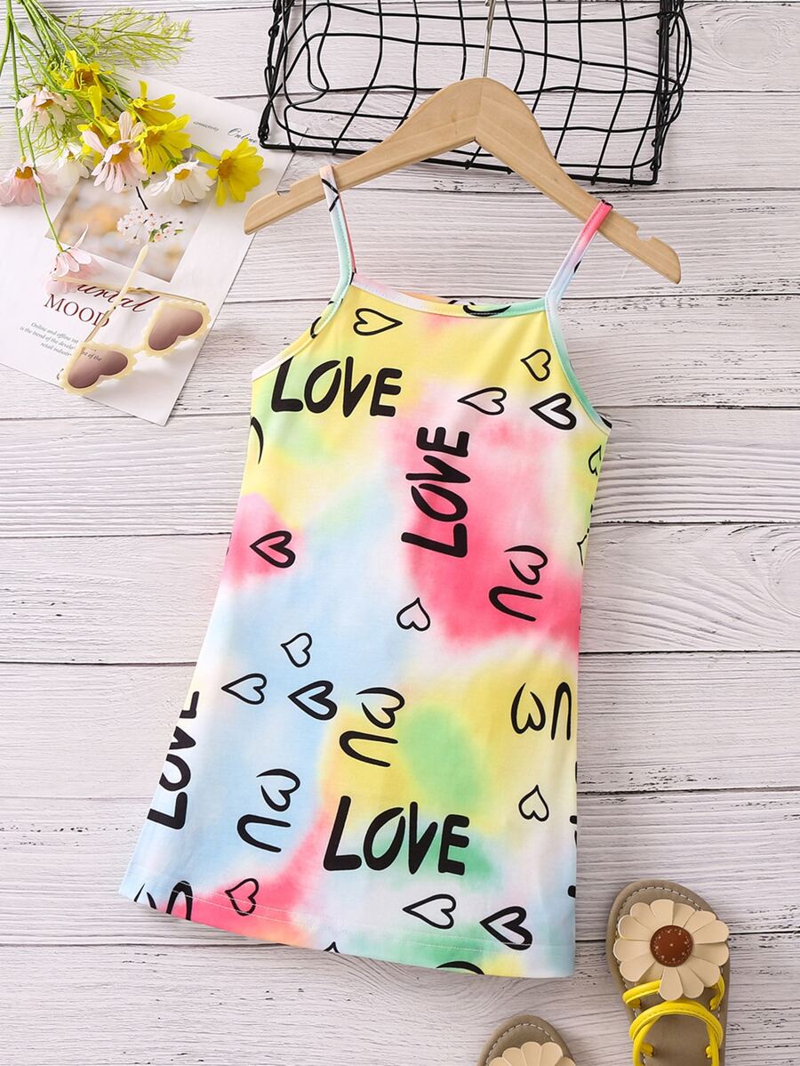 小女童紮染愛心和字母圖案吊帶洋裝