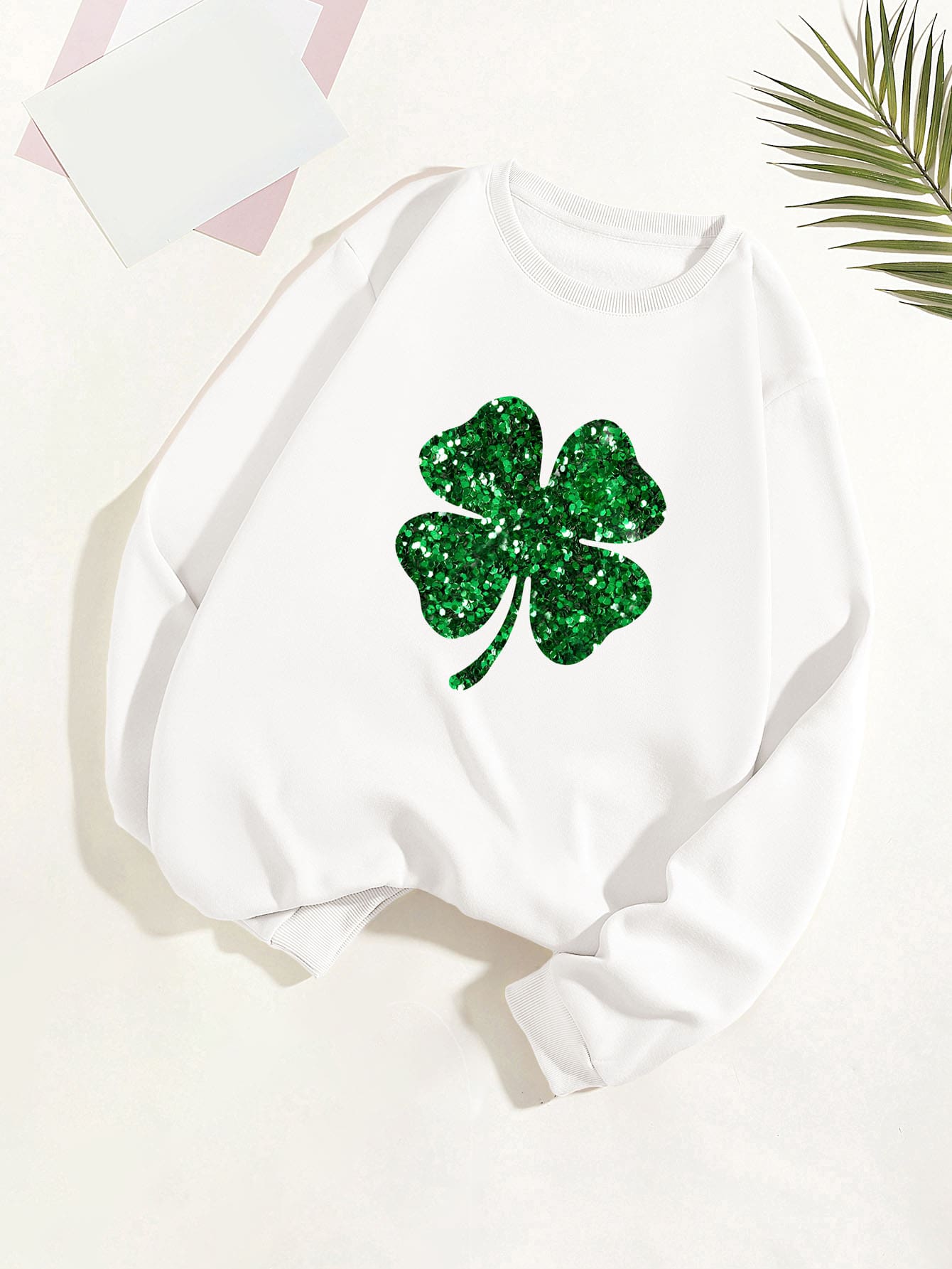 SHEIN EZwear Four Leaf Clover Print Thermal Lined Sweatshirt - White - View 1