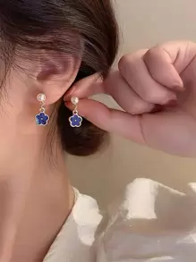 花朵和仿珍珠裝飾吊墜耳環 - 彩色 - 查看 1