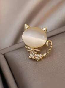 Rhinestone Decor Cat Design Brooch - Multicolor - View 1