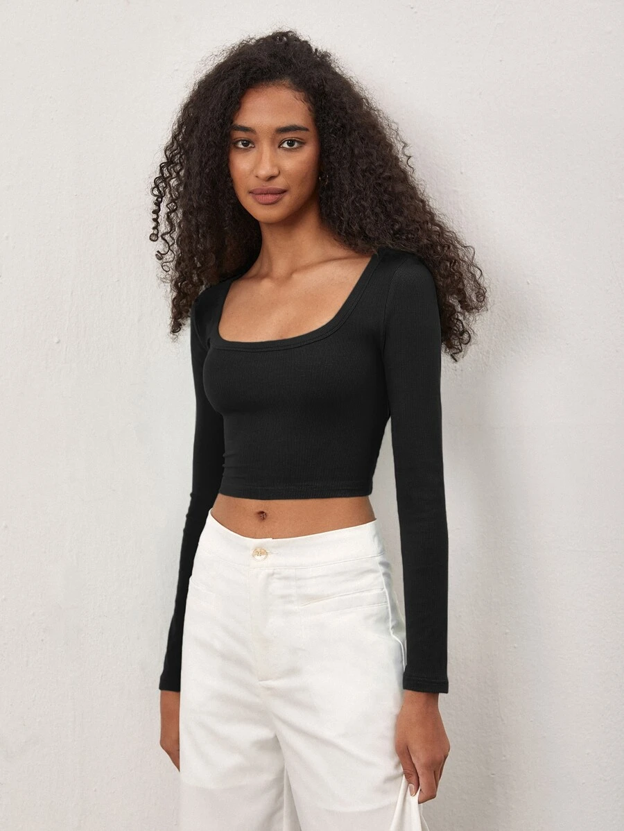 SHEIN BASICS Camiseta crop de cuello scoop - Negro - Ver 1