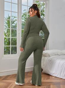 SHEIN EZwear Plus Mock Neck Crop Top & High Waist Pants