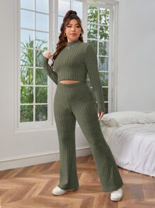 SHEIN EZwear Plus Mock Neck Crop Top & High Waist Pants