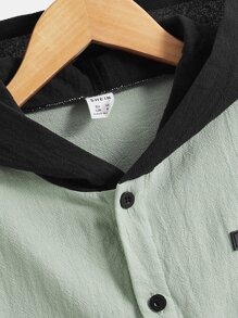 SHEIN 男孩字母補丁細節連帽襯衫和短褲