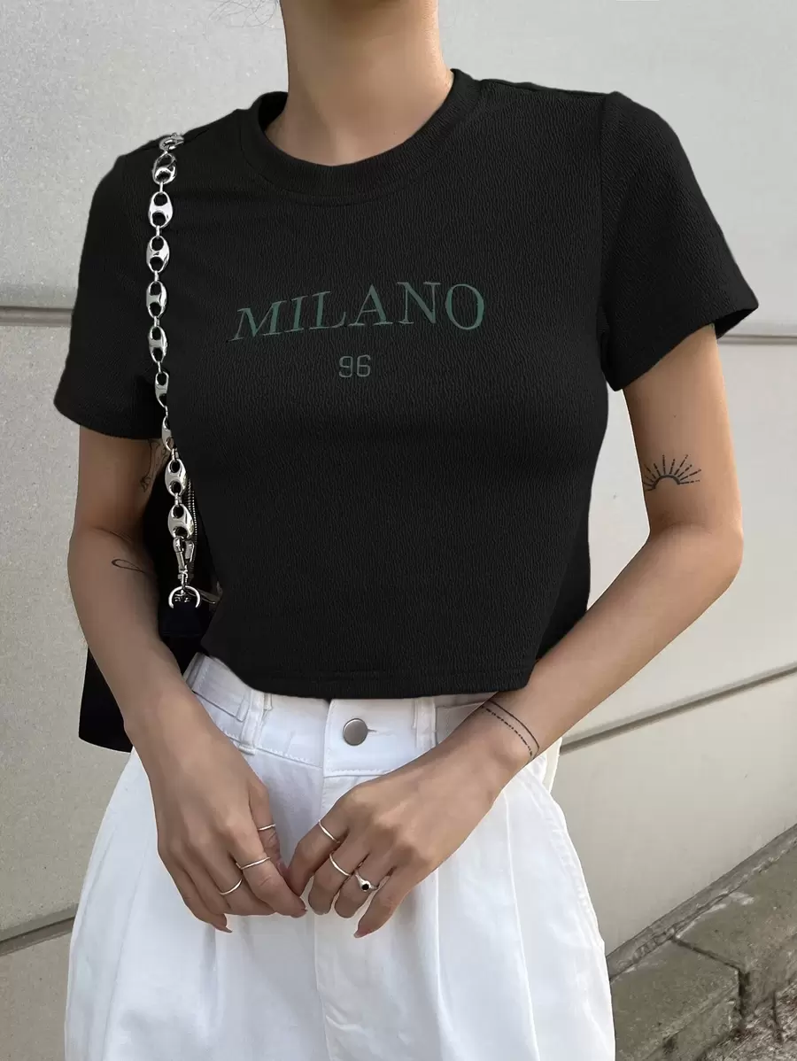 DAZY 字母刺繡短款T恤 - 黑色 - 查看 1