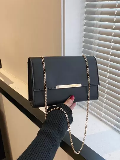 極簡風格金屬裝飾鏈條方包