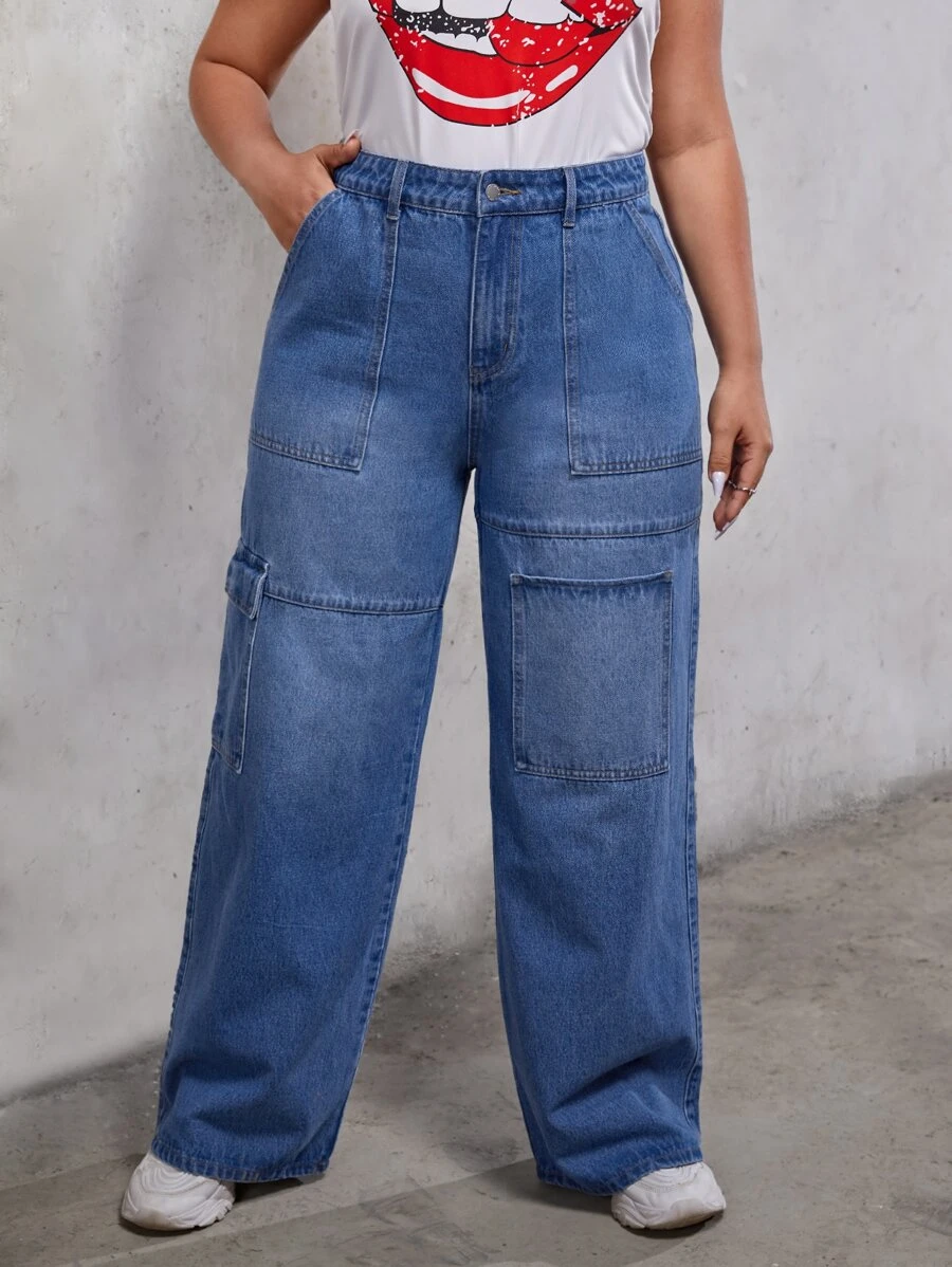 SHEIN Plus Flap Pocket Cargo Jeans - Medium Wash - View 1