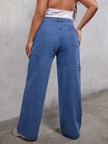 SHEIN Plus Flap Pocket Cargo Jeans - Medium Wash - View 2
