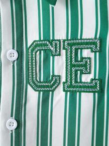 SHEIN Bộ thời trang bé trai Túi Nút phía trước Lá thư Sọc Giải trí - Nhiều màu - Xem 5