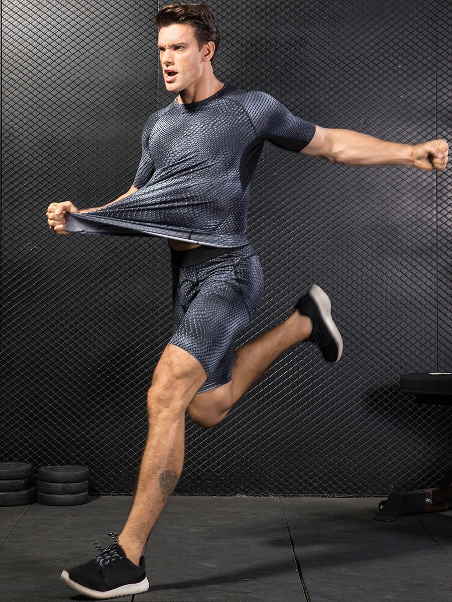 Conjunto deportivo para hombres con estampado de cocodrilo y mangas raglán, traje atlético, chándal, ropa activa para hombres, ropa de entrenamiento, ropa de gimnasio para hombres - Gris - Ver 1