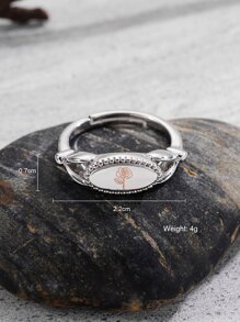 Anillo con diseño de oval