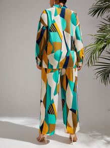 SHEIN VCAY Plus Geo Print Batwing Sleeve Top & Trousers - Multicolor - View 2