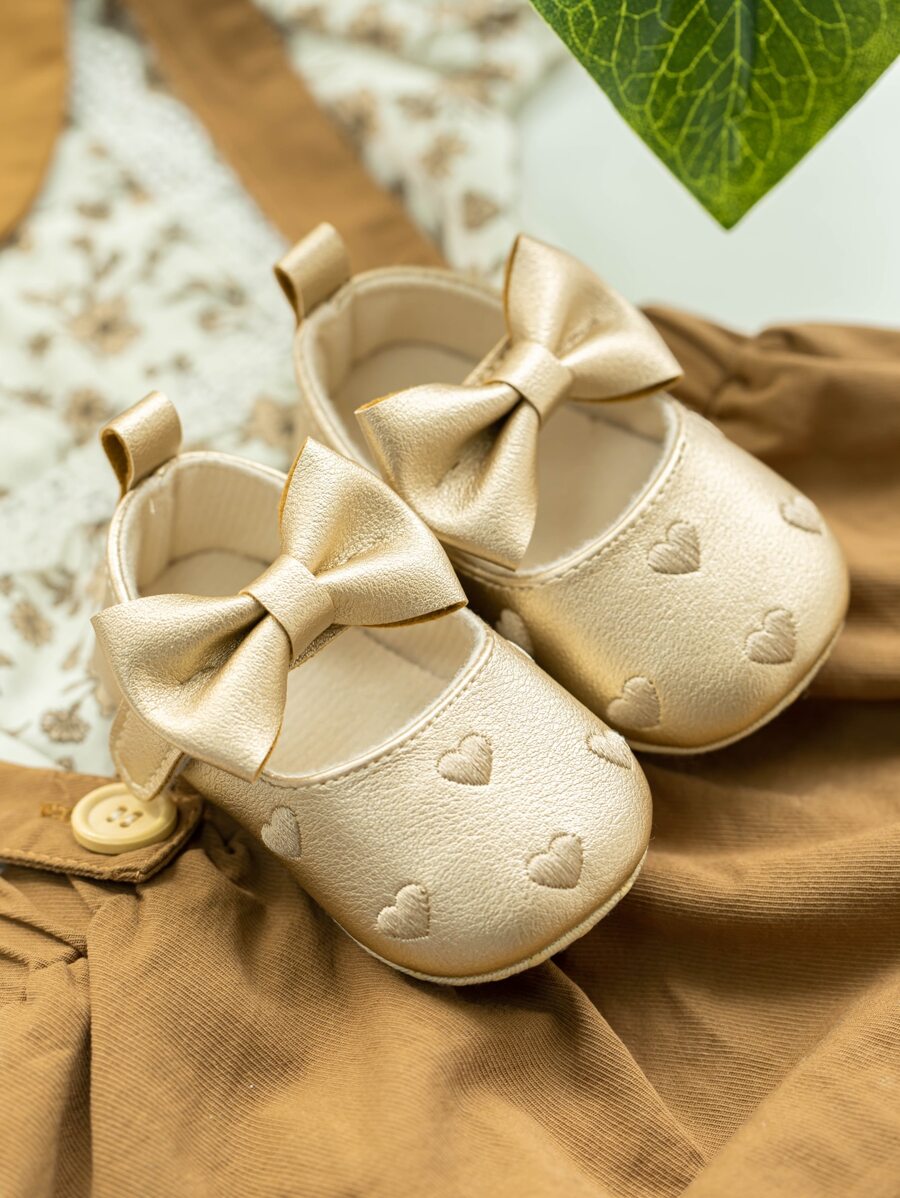 婴儿心形刺绣玛丽珍平底鞋 - 金色 - 查看 1