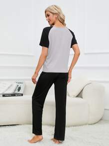 Two Tone Raglan Sleeve Tee & Trousers Lounge Set - Multicolor - View 2