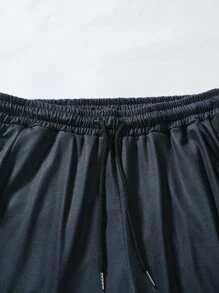 Manfinity LEGND Men Ombre Tee & Contrast Side Seam Joggers - Black and White - View 4