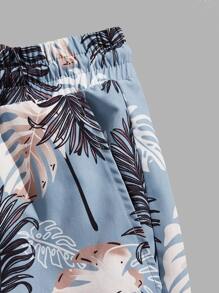 Manfinity Men Tropical Print Tee & Drawstring Waist Shorts - Multicolor - View 5