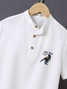 SHEIN 男孩恐龍和標語圖案POLO衫和短褲