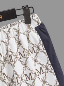 SHEIN Boys Letter & Chain Print Contrast Side Seam Tee & Shorts - Multicolor - View 4