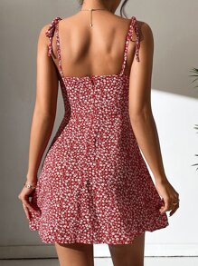 SHEIN PETITE 小碎花肩上打結吊帶洋裝