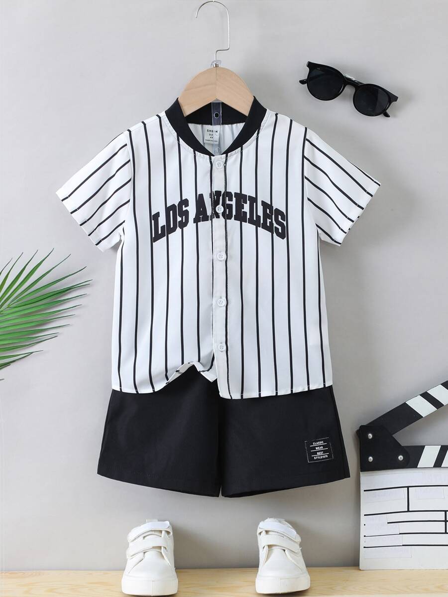 小男童條紋和字母圖案棒球領襯衫和短褲