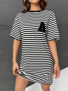 SHEIN EZwear 字母貼布條紋印花落肩T恤連衣裙 - 黑與白 - 查看 3